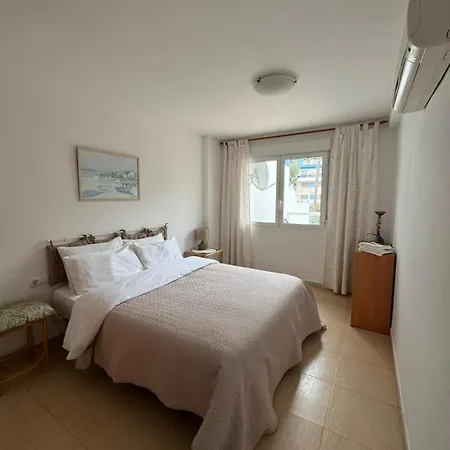 Apartment Sea Views *