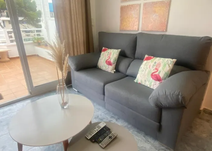 Apartment Sea Views *